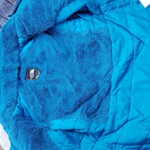 the North Face jacket.  USED - Picture 14 of 17